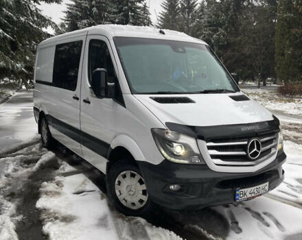 Белый Мерседес Sprinter, объемом двигателя 2.1 л и пробегом 390 тыс. км за 19000 $, фото 12 на Automoto.ua