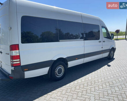 Белый Мерседес Sprinter, объемом двигателя 2.1 л и пробегом 330 тыс. км за 18300 $, фото 6 на Automoto.ua
