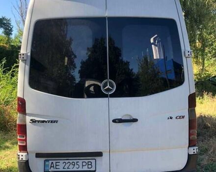Белый Мерседес Sprinter, объемом двигателя 2.14 л и пробегом 700 тыс. км за 16000 $, фото 2 на Automoto.ua