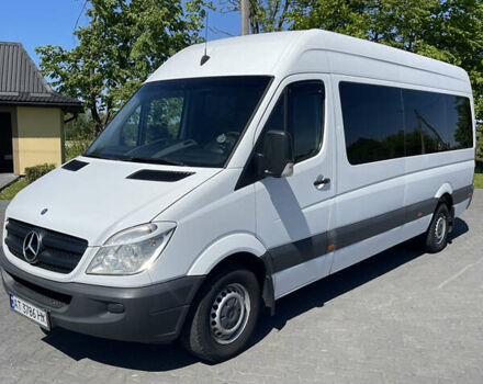 Белый Мерседес Sprinter, объемом двигателя 2.1 л и пробегом 330 тыс. км за 18300 $, фото 4 на Automoto.ua