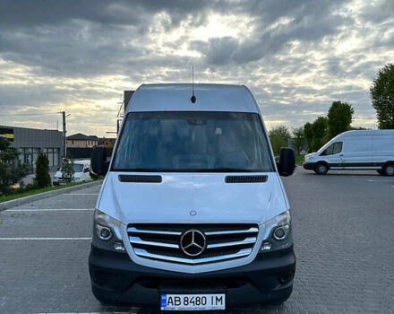 Белый Мерседес Sprinter, объемом двигателя 2.3 л и пробегом 257 тыс. км за 24800 $, фото 3 на Automoto.ua