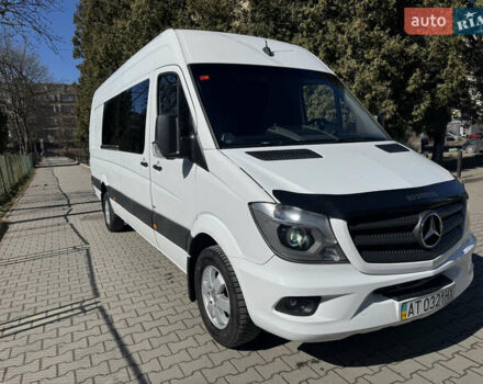 Белый Мерседес Sprinter, объемом двигателя 0 л и пробегом 270 тыс. км за 29900 $, фото 1 на Automoto.ua