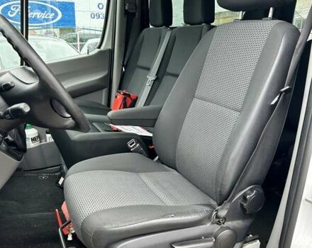 Белый Мерседес Sprinter, объемом двигателя 2.99 л и пробегом 489 тыс. км за 14000 $, фото 15 на Automoto.ua