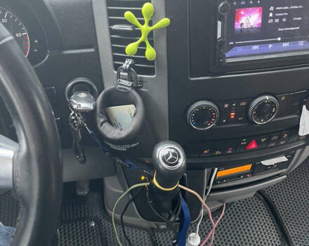 Белый Мерседес Sprinter, объемом двигателя 2.1 л и пробегом 390 тыс. км за 19000 $, фото 17 на Automoto.ua