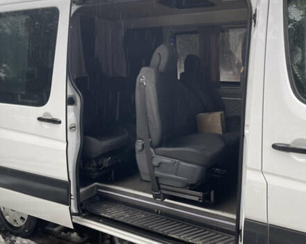 Белый Мерседес Sprinter, объемом двигателя 2.1 л и пробегом 390 тыс. км за 19000 $, фото 5 на Automoto.ua