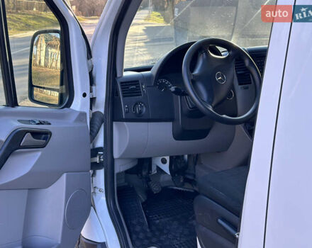 Белый Мерседес Sprinter, объемом двигателя 2.2 л и пробегом 260 тыс. км за 15800 $, фото 20 на Automoto.ua