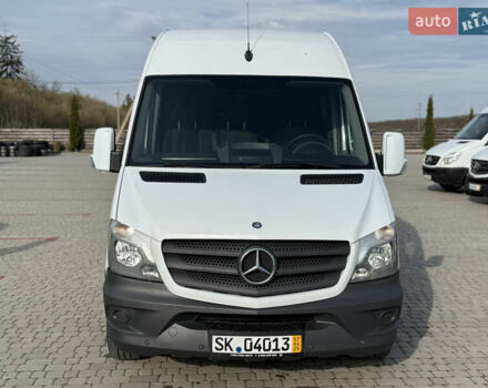 Белый Мерседес Sprinter, объемом двигателя 2.2 л и пробегом 247 тыс. км за 20800 $, фото 1 на Automoto.ua