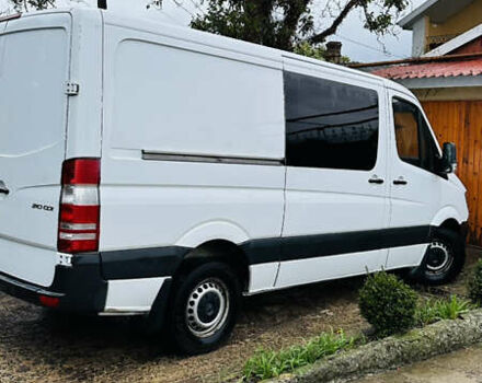 Белый Мерседес Sprinter, объемом двигателя 2.1 л и пробегом 320 тыс. км за 13500 $, фото 2 на Automoto.ua