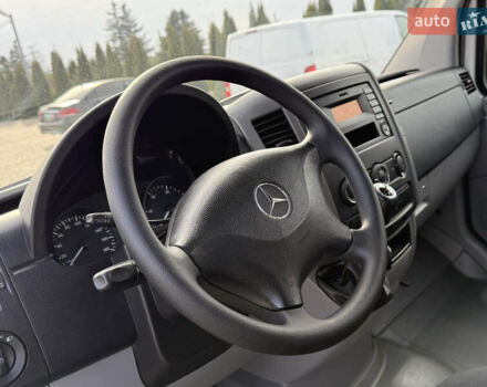 Белый Мерседес Sprinter, объемом двигателя 2.2 л и пробегом 247 тыс. км за 20800 $, фото 9 на Automoto.ua