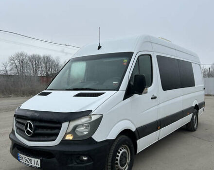 Белый Мерседес Sprinter, объемом двигателя 2.1 л и пробегом 320 тыс. км за 22319 $, фото 1 на Automoto.ua