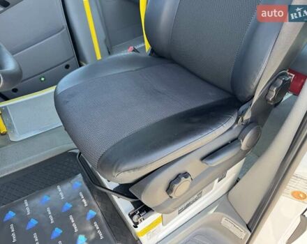 Белый Мерседес Sprinter, объемом двигателя 2.2 л и пробегом 305 тыс. км за 34900 $, фото 18 на Automoto.ua