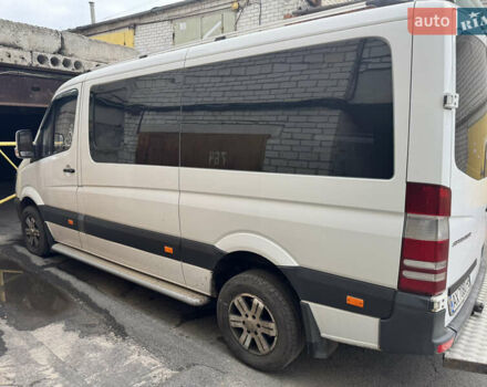 Белый Мерседес Sprinter, объемом двигателя 2.14 л и пробегом 380 тыс. км за 18500 $, фото 9 на Automoto.ua