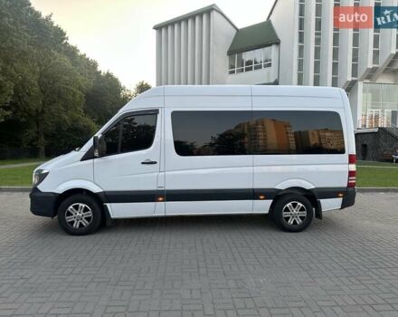 Белый Мерседес Sprinter, объемом двигателя 2.2 л и пробегом 390 тыс. км за 21000 $, фото 2 на Automoto.ua