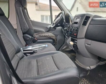 Белый Мерседес Sprinter, объемом двигателя 3 л и пробегом 430 тыс. км за 30506 $, фото 9 на Automoto.ua
