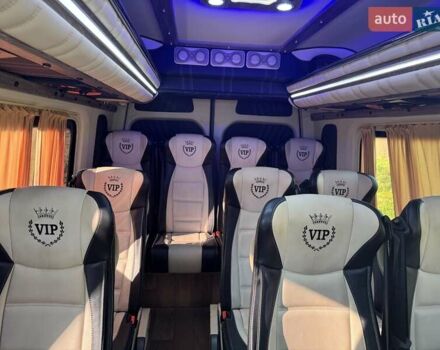 Белый Мерседес Sprinter, объемом двигателя 2.99 л и пробегом 272 тыс. км за 48000 $, фото 6 на Automoto.ua