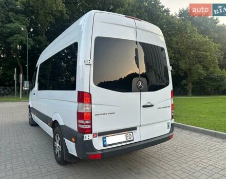 Белый Мерседес Sprinter, объемом двигателя 2.2 л и пробегом 390 тыс. км за 21000 $, фото 9 на Automoto.ua