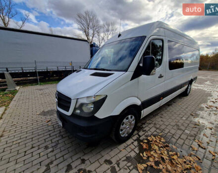 Белый Мерседес Sprinter, объемом двигателя 0 л и пробегом 870 тыс. км за 19000 $, фото 9 на Automoto.ua
