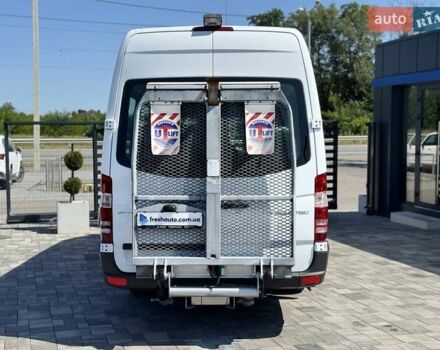 Белый Мерседес Sprinter, объемом двигателя 2.2 л и пробегом 305 тыс. км за 34900 $, фото 11 на Automoto.ua