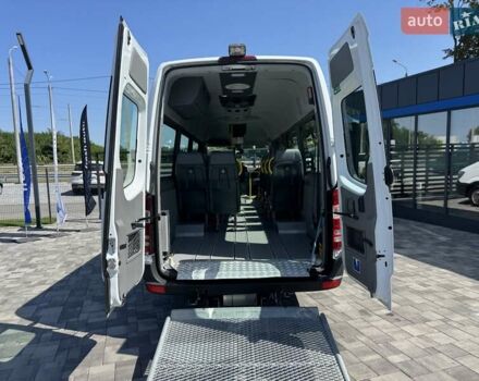 Белый Мерседес Sprinter, объемом двигателя 2.2 л и пробегом 305 тыс. км за 34900 $, фото 23 на Automoto.ua
