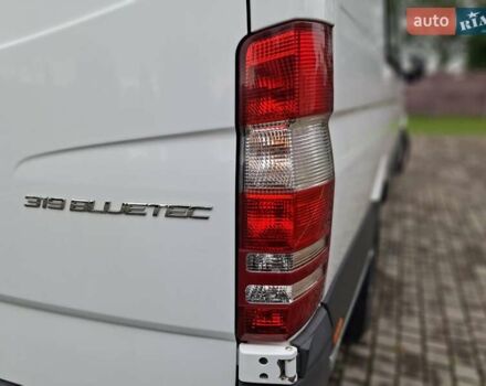 Белый Мерседес Sprinter, объемом двигателя 3 л и пробегом 430 тыс. км за 30506 $, фото 5 на Automoto.ua