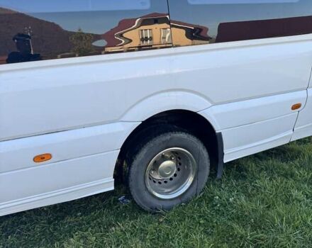 Белый Мерседес Sprinter, объемом двигателя 2.99 л и пробегом 272 тыс. км за 48000 $, фото 3 на Automoto.ua