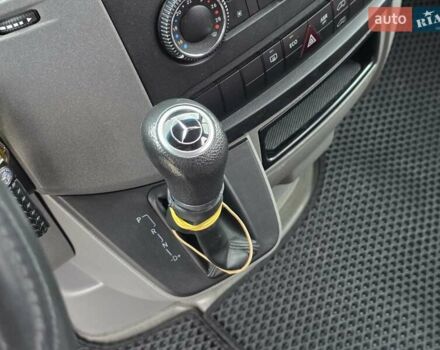 Белый Мерседес Sprinter, объемом двигателя 2.2 л и пробегом 640 тыс. км за 19999 $, фото 29 на Automoto.ua