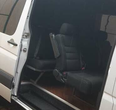 Белый Мерседес Sprinter, объемом двигателя 2.1 л и пробегом 195 тыс. км за 22000 $, фото 5 на Automoto.ua