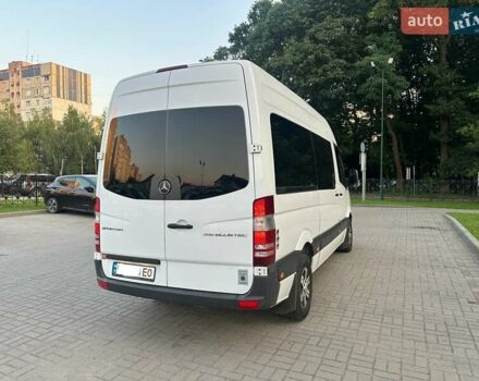 Белый Мерседес Sprinter, объемом двигателя 2.2 л и пробегом 390 тыс. км за 21000 $, фото 4 на Automoto.ua