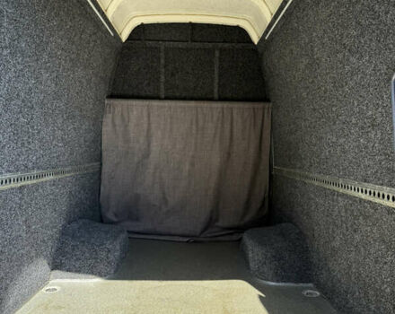 Белый Мерседес Sprinter, объемом двигателя 3 л и пробегом 526 тыс. км за 47500 $, фото 29 на Automoto.ua