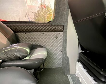 Белый Мерседес Sprinter, объемом двигателя 2.1 л и пробегом 300 тыс. км за 24000 $, фото 1 на Automoto.ua