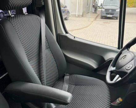 Білий Мерседес Sprinter, об'ємом двигуна 2.99 л та пробігом 740 тис. км за 27000 $, фото 4 на Automoto.ua