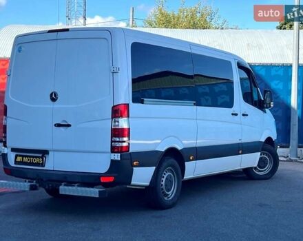 Белый Мерседес Sprinter, объемом двигателя 2.1 л и пробегом 226 тыс. км за 25500 $, фото 3 на Automoto.ua