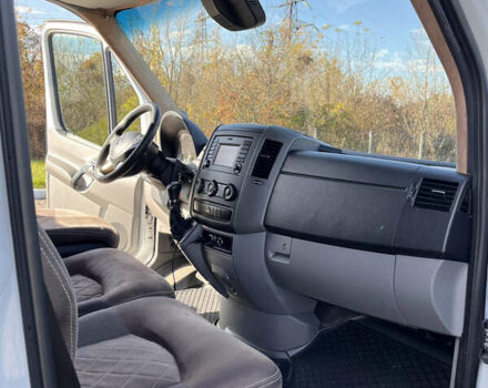 Белый Мерседес Sprinter, объемом двигателя 3 л и пробегом 895 тыс. км за 23700 $, фото 9 на Automoto.ua