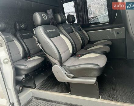 Белый Мерседес Sprinter, объемом двигателя 2.14 л и пробегом 550 тыс. км за 38800 $, фото 1 на Automoto.ua