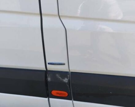 Белый Мерседес Sprinter, объемом двигателя 2.14 л и пробегом 338 тыс. км за 24700 $, фото 2 на Automoto.ua