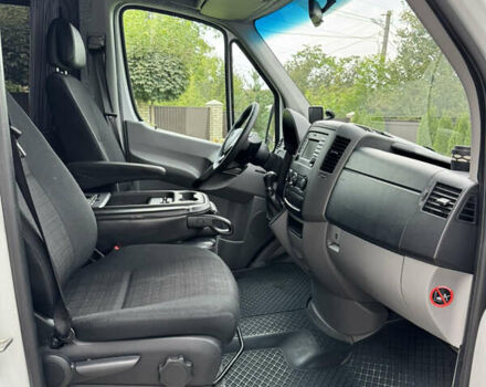 Белый Мерседес Sprinter, объемом двигателя 0 л и пробегом 566 тыс. км за 28500 $, фото 9 на Automoto.ua