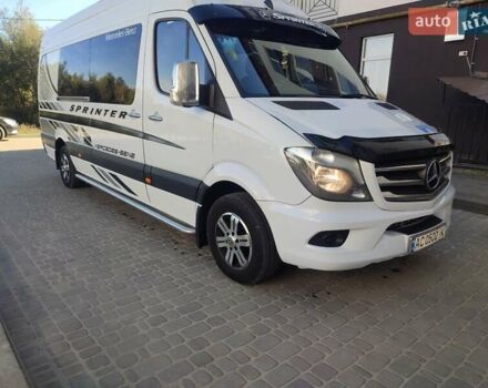 Белый Мерседес Sprinter, объемом двигателя 2.1 л и пробегом 800 тыс. км за 22000 $, фото 23 на Automoto.ua