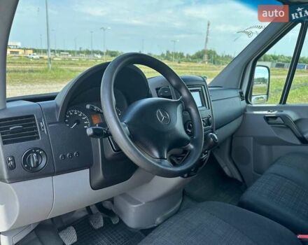Белый Мерседес Sprinter, объемом двигателя 2.1 л и пробегом 339 тыс. км за 24300 $, фото 14 на Automoto.ua