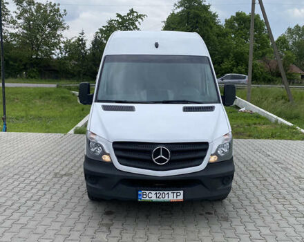 Белый Мерседес Sprinter, объемом двигателя 2.1 л и пробегом 325 тыс. км за 25000 $, фото 3 на Automoto.ua