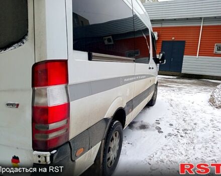 Белый Мерседес Sprinter, объемом двигателя 2.1 л и пробегом 233 тыс. км за 22000 $, фото 3 на Automoto.ua