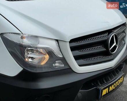 Белый Мерседес Sprinter, объемом двигателя 2.2 л и пробегом 737 тыс. км за 25000 $, фото 5 на Automoto.ua