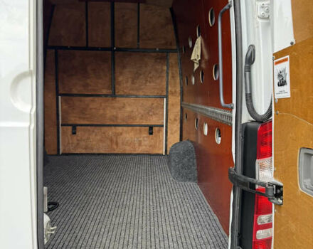 Белый Мерседес Sprinter, объемом двигателя 0 л и пробегом 566 тыс. км за 28500 $, фото 15 на Automoto.ua