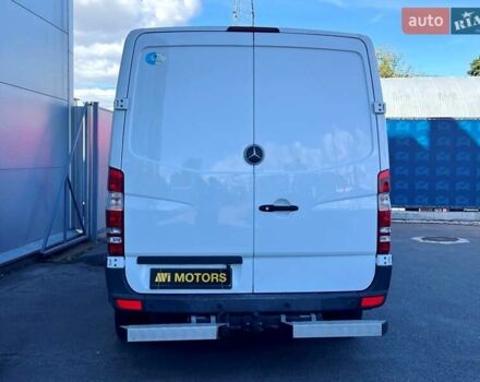 Белый Мерседес Sprinter, объемом двигателя 2.1 л и пробегом 226 тыс. км за 25500 $, фото 5 на Automoto.ua