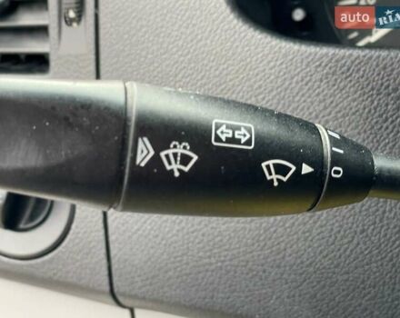 Белый Мерседес Sprinter, объемом двигателя 2.2 л и пробегом 737 тыс. км за 25000 $, фото 31 на Automoto.ua