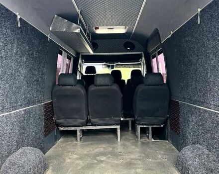 Белый Мерседес Sprinter, объемом двигателя 3 л и пробегом 321 тыс. км за 32500 $, фото 2 на Automoto.ua