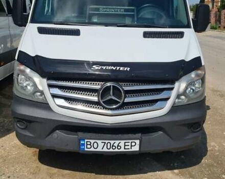 Белый Мерседес Sprinter, объемом двигателя 2.2 л и пробегом 345 тыс. км за 32999 $, фото 1 на Automoto.ua