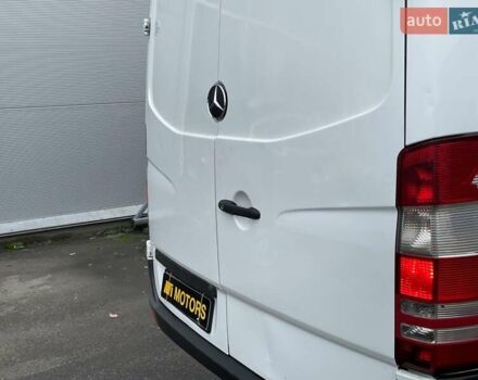 Белый Мерседес Sprinter, объемом двигателя 2.2 л и пробегом 737 тыс. км за 25000 $, фото 22 на Automoto.ua