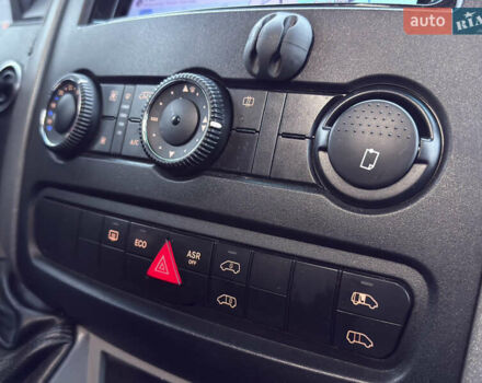 Белый Мерседес Sprinter, объемом двигателя 2.2 л и пробегом 519 тыс. км за 17900 $, фото 26 на Automoto.ua