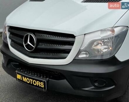 Белый Мерседес Sprinter, объемом двигателя 2.2 л и пробегом 737 тыс. км за 25000 $, фото 6 на Automoto.ua