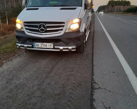 Белый Мерседес Sprinter, объемом двигателя 2.1 л и пробегом 510 тыс. км за 24500 $, фото 2 на Automoto.ua